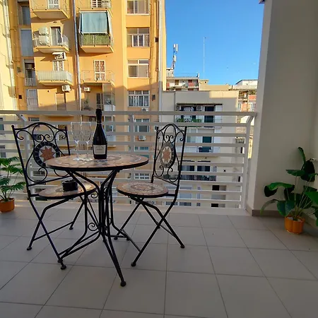 Apartamento Private Parking&patio - Athena Nel Cuore Di *